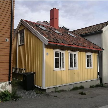 Sjarmerende Historisk Leilighet Midt I Tromsø Esterno foto